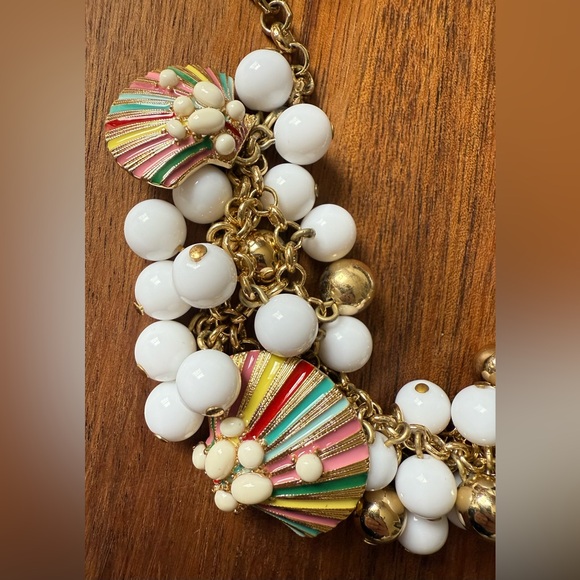 Talbots Colorful Statement Shell Beach Necklace Gold Tone Cha Cha Acrylic Beaded - Picture 3 of 7